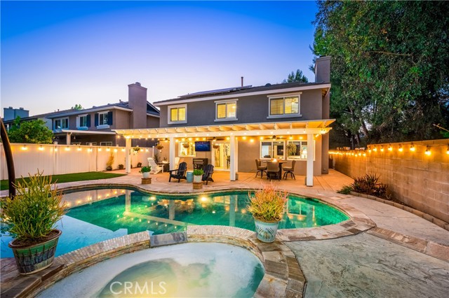 33037 Paterno Street, Temecula CA: https://media.crmls.org/medias/ccdff812-cf99-4a68-a8d6-abcc83fe5dc1.jpg