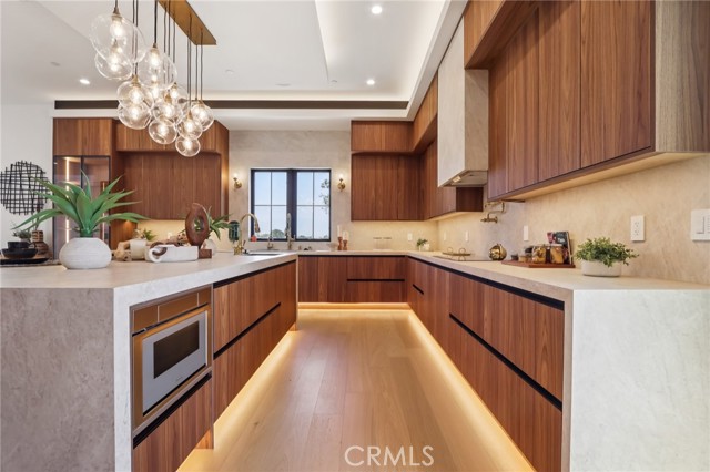 18200 Sheffield Lane, Porter Ranch CA: https://media.crmls.org/medias/cce150eb-adb4-4249-b5d8-646b899dbc7f.jpg