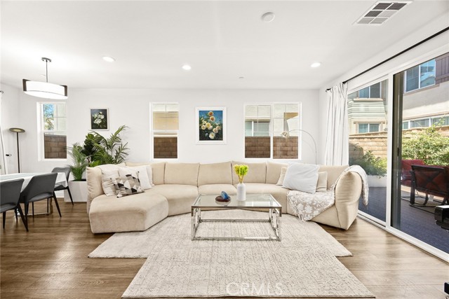 12260 Chorus Drive, Rancho Cucamonga CA: https://media.crmls.org/medias/cce1648a-853b-4f79-b161-c75a40388661.jpg
