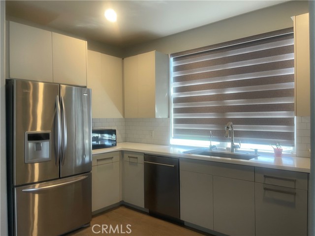 Detail Gallery Image 4 of 12 For 835 Francesca #201,  Walnut,  CA 91789 - 2 Beds | 2 Baths