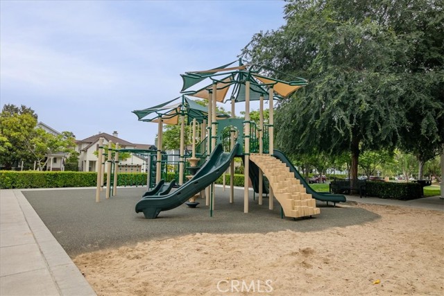 1 Evergreen Road, Ladera Ranch CA: https://media.crmls.org/medias/cce283b8-53fa-4138-8a47-24ed72001d0e.jpg
