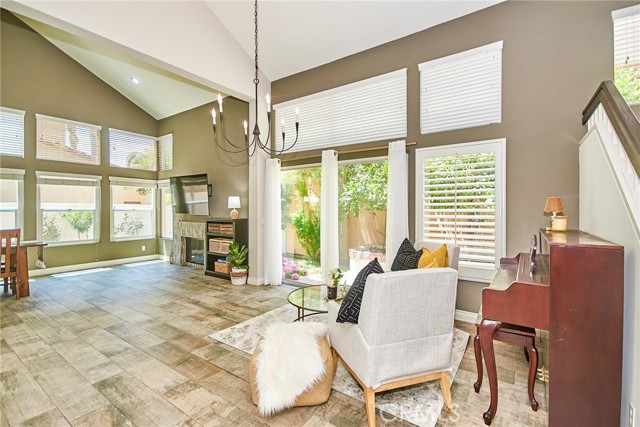19 Las Cruces, Irvine CA: https://media.crmls.org/medias/cce2bd7d-ed90-460b-bb5b-37823a8aa0d1.jpg
