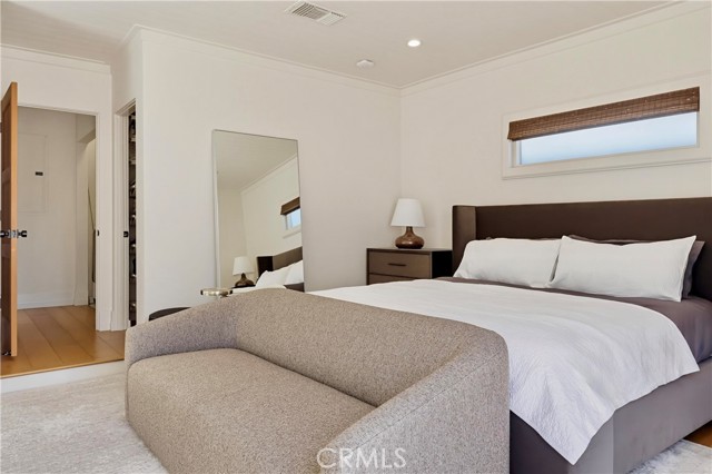 2932 Edgehill photo 29