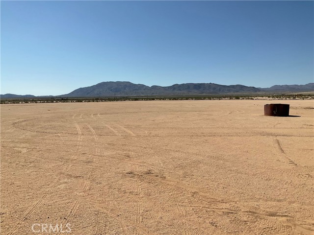 76421 Amboy Road, Twentynine Palms, California 92277, ,Commercial Sale,For Sale,76421 Amboy Road,CRJT23161153