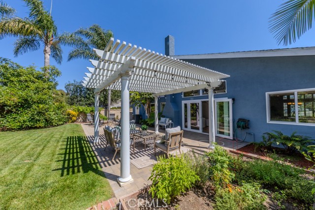8421 Deepcliff Dr., Huntington Beach CA: https://media.crmls.org/medias/cce41e31-c53d-4bbc-9c23-eee6d26f7c49.jpg