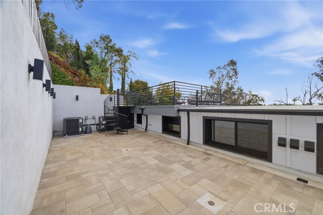 Detail Gallery Image 23 of 58 For 6565 Pickwick, Los Angeles,  CA 90042 - 3 Beds | 2/1 Baths