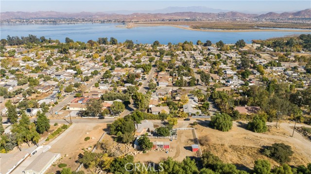 Detail Gallery Image 31 of 33 For 17911 Thoreson St, Lake Elsinore,  CA 92530 - 2 Beds | 2 Baths