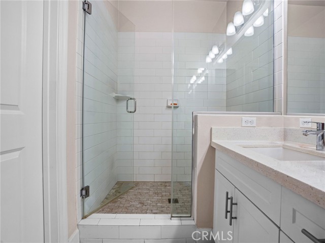 Detail Gallery Image 16 of 29 For 9881 Alburtis, Santa Fe Springs,  CA 90670 - 4 Beds | 4 Baths