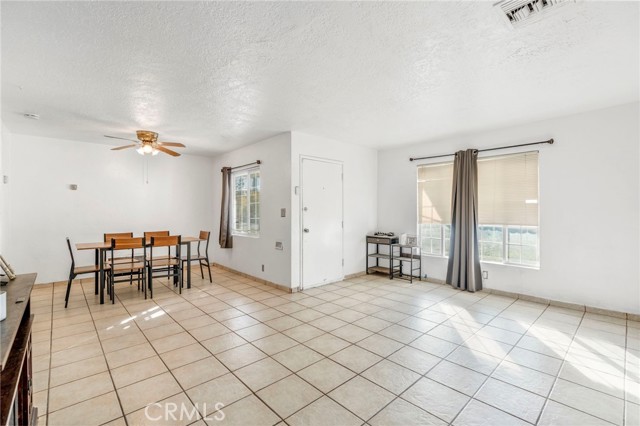 Detail Gallery Image 7 of 21 For 1562 N Fay, Fresno,  CA 93728 - 2 Beds | 1 Baths