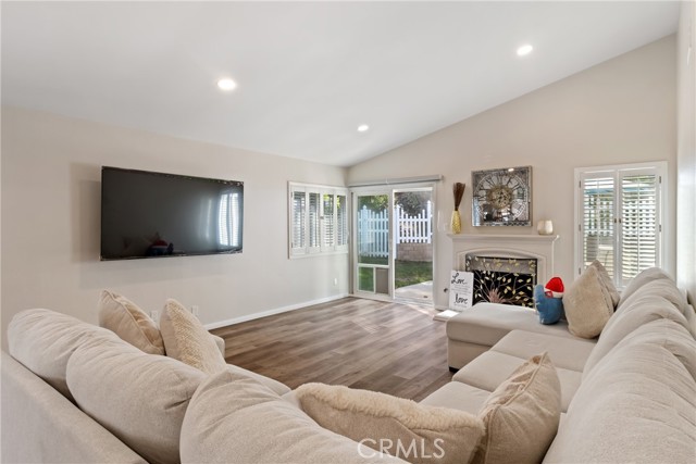 Detail Gallery Image 29 of 42 For 27945 Sycamore Creek, Valencia,  CA 91354 - 4 Beds | 2 Baths