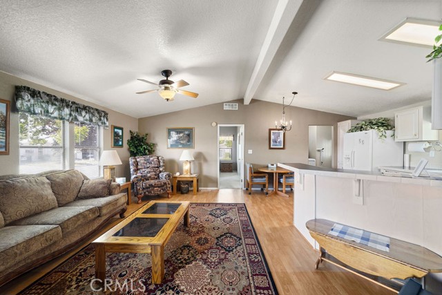 Detail Gallery Image 6 of 29 For 9985 Frontier Trl, Cherry Valley,  CA 92223 - 2 Beds | 2 Baths