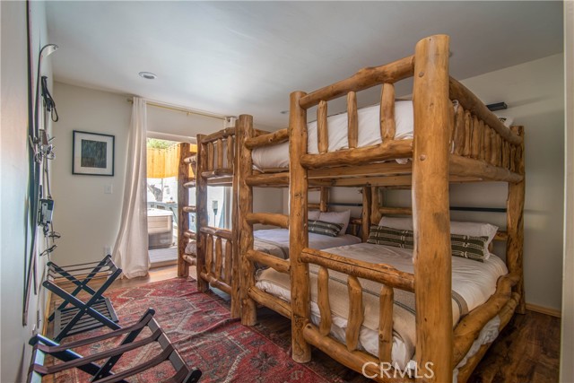 Detail Gallery Image 25 of 39 For 1002 White Mountain, Big Bear City,  CA 92314 - 4 Beds | 3/1 Baths