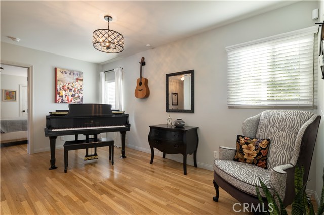 Detail Gallery Image 19 of 33 For 2289 Stearnlee Ave, Long Beach,  CA 90815 - 3 Beds | 3 Baths