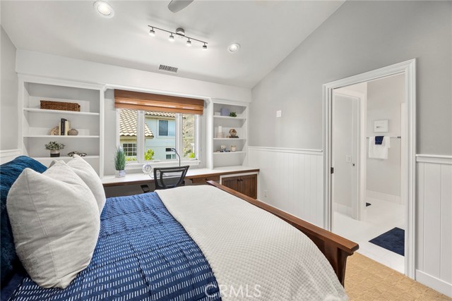 21925 Heatheridge Drive, Yorba Linda CA: https://media.crmls.org/medias/cce91999-1d00-49f5-9c26-ccbd9ce51224.jpg