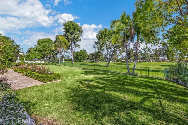 Detail Gallery Image 11 of 40 For 6042 Foxfield Ln, Yorba Linda,  CA 92886 - 4 Beds | 3 Baths