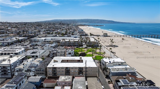 Detail Gallery Image 26 of 30 For 15 15th #22,  Hermosa Beach,  CA 90254 - 2 Beds | 2 Baths