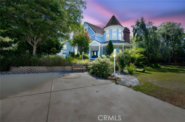 3352 Via Zara, Fallbrook CA: https://media.crmls.org/medias/ccec251d-9265-47ba-9dc4-62ca80ca0a4a.jpg