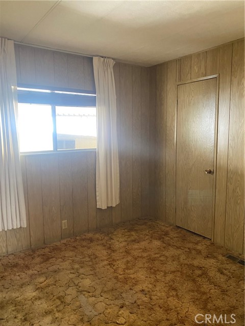 38 Elm Via, Anaheim CA: https://media.crmls.org/medias/ccec40e9-c89c-410a-a6e9-14e251179041.jpg
