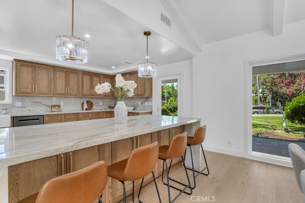 MLS #OC26196346 image #9