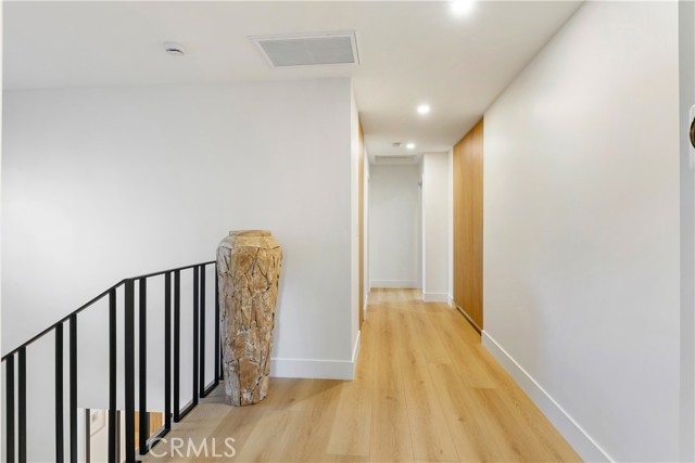 Detail Gallery Image 35 of 75 For 22269 Avenue San Luis, Woodland Hills,  CA 91364 - 5 Beds | 5/1 Baths