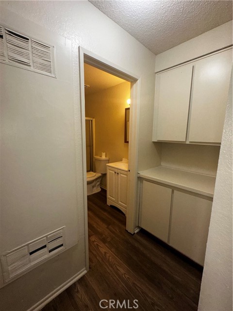Detail Gallery Image 5 of 10 For 11661 White Ave, Adelanto,  CA 92301 - 1 Beds | 1 Baths