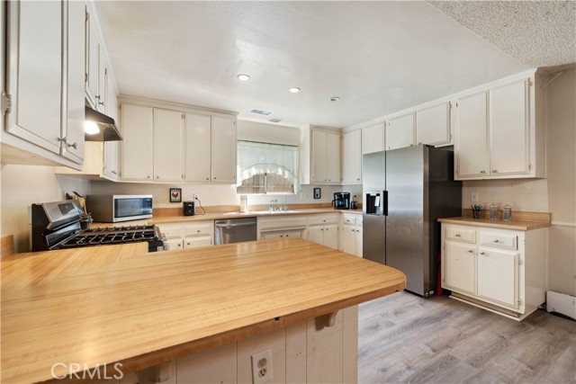 Detail Gallery Image 10 of 25 For 27207 Orangemont Way, Hemet,  CA 92544 - 4 Beds | 2 Baths