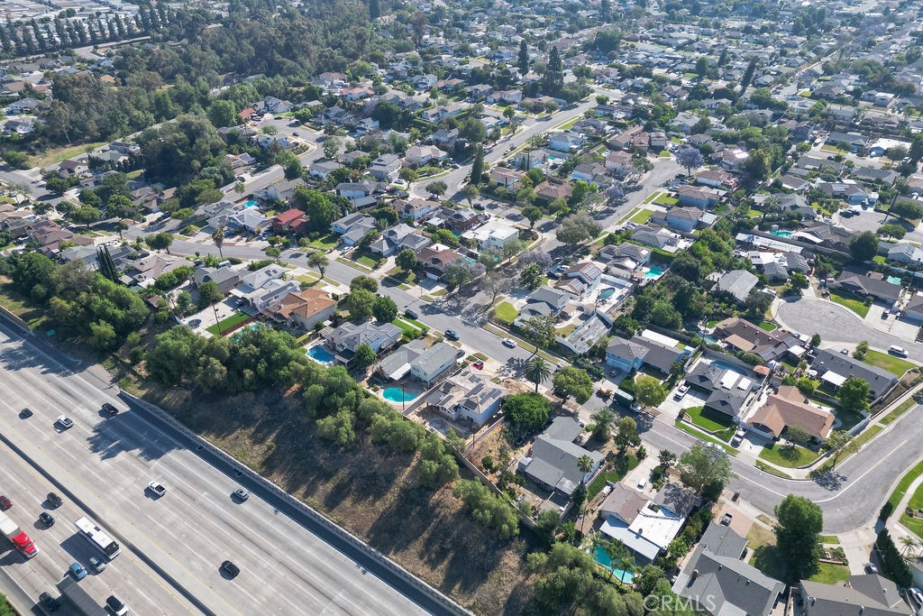 https://media.crmls.org/medias/ccef7da0-08cb-46cf-8218-86b7bde30c7d.jpg?preset=X-Large