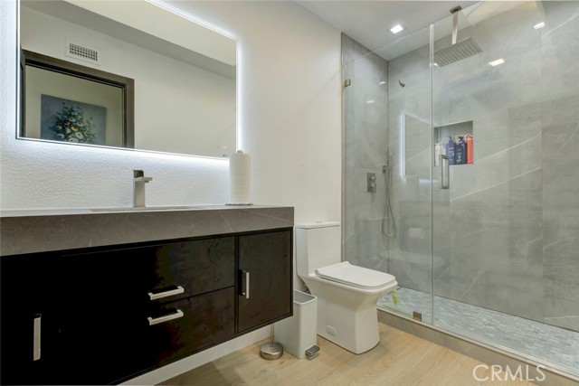 Detail Gallery Image 53 of 63 For 28030 Kenton, Saugus,  CA 91350 - 5 Beds | 3 Baths