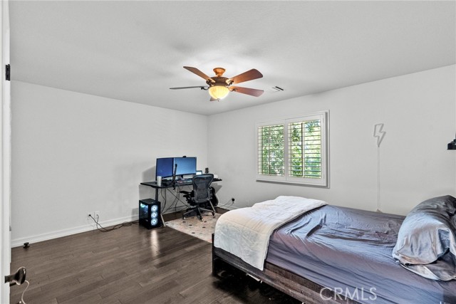26675 MacMillan Ranch Road, Canyon Country CA: https://media.crmls.org/medias/ccf070b0-cfe9-47b1-bbc8-aea4712bc175.jpg