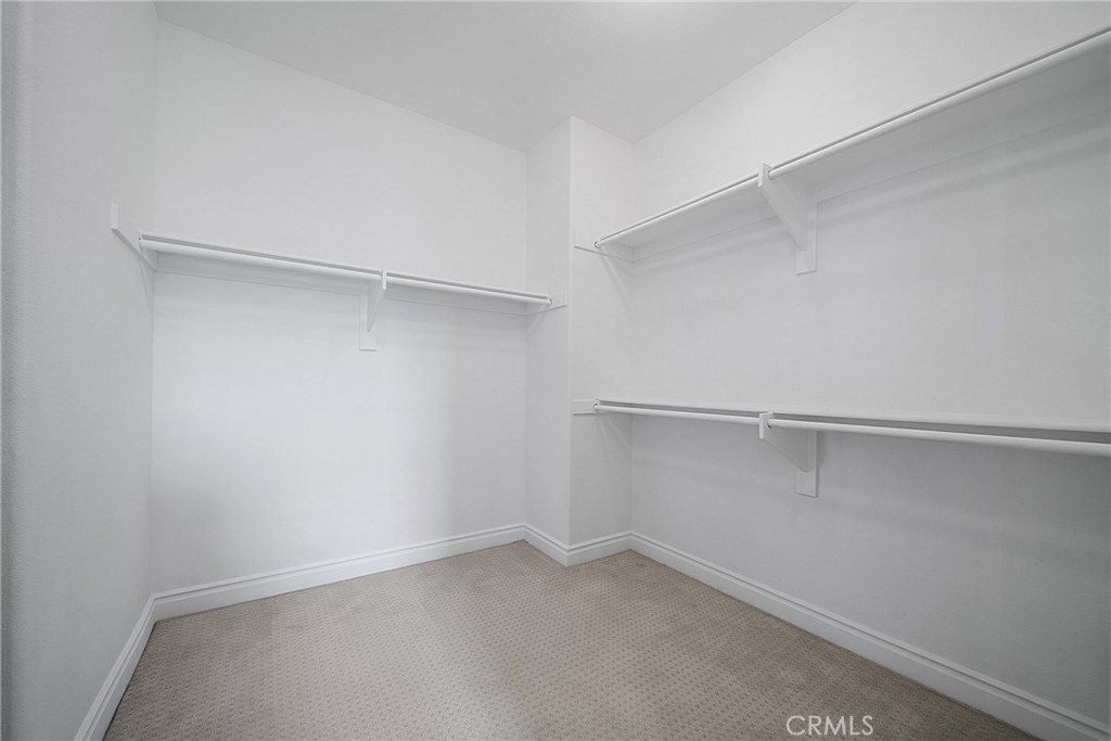 https://media.crmls.org/medias/ccf0a8c7-c42d-4131-b91f-18acceab4b18.jpg?preset=X-Large