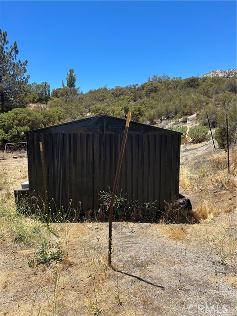 38111 Manzanita Mountain Lane, Anza CA: https://media.crmls.org/medias/ccf0d338-84a2-4ad7-ba78-3d8752cf359b.jpg