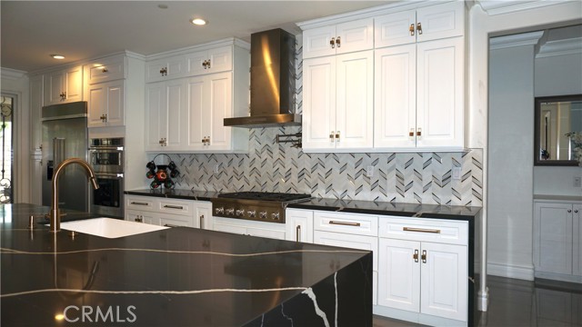 Detail Gallery Image 11 of 48 For 6895 Baroque Ct, San Bernardino,  CA 92407 - 5 Beds | 4 Baths