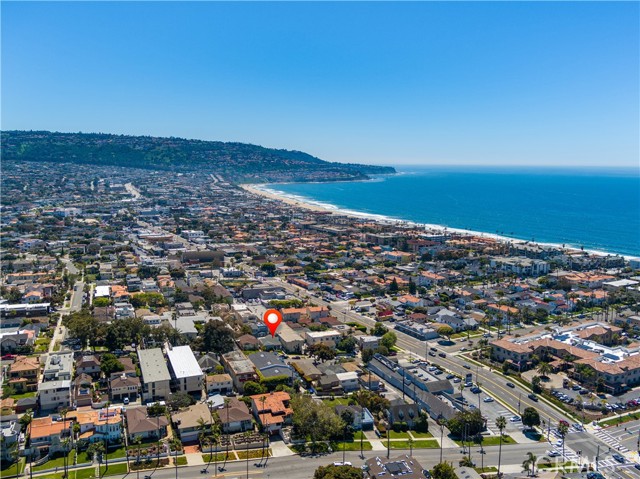 526 Avenue A, Redondo Beach, California 90277, 7 Bedrooms Bedrooms, ,4 BathroomsBathrooms,Residential,For Sale,Avenue A,PV24076727