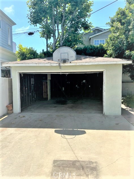 There is a Large 2-Car Detached Garage