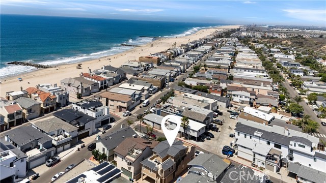 Detail Gallery Image 33 of 36 For 126 47th Street #1,  Newport Beach,  CA 92663 - 3 Beds | 2/1 Baths