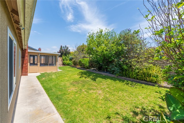 Detail Gallery Image 6 of 42 For 17482 Bellport Cir, Huntington Beach,  CA 92649 - 4 Beds | 2 Baths