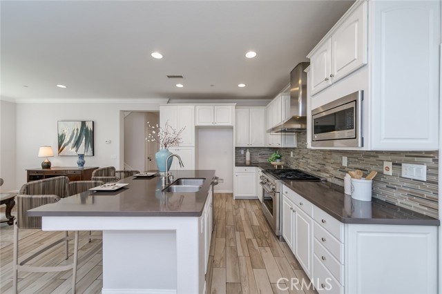 Detail Gallery Image 21 of 22 For 177 Firefly, Irvine,  CA 92618 - 5 Beds | 3 Baths