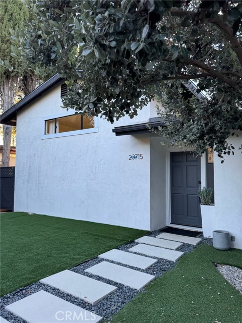 23715 Valley View Road, Calabasas CA: https://media.crmls.org/medias/ccf4d4e4-554a-4590-ae1a-73c7ee421574.jpg