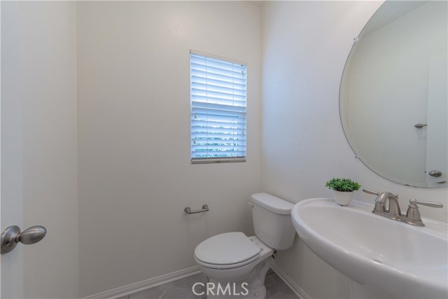 12438 Amesbury Circle, Whittier CA: https://media.crmls.org/medias/ccf501fd-cbd9-4c03-bad5-3c1bb3db5bea.jpg