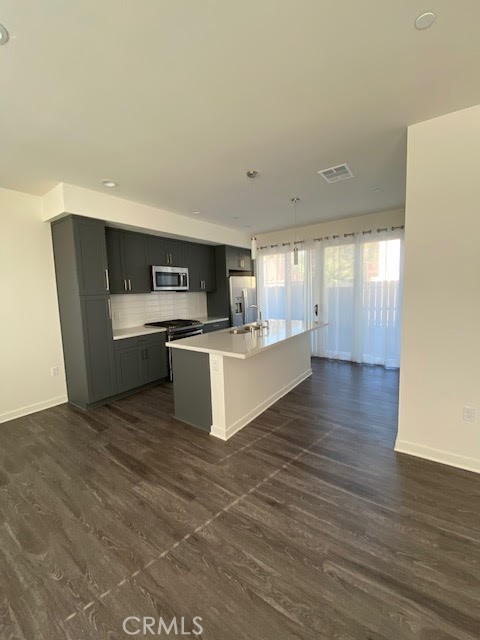 MLS# IV23221124
