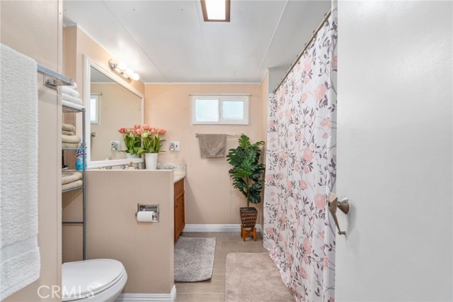 Detail Gallery Image 21 of 30 For 17455 Marygold, Bloomington,  CA 92316 - 1 Beds | 1 Baths