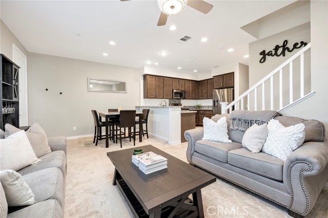 Detail Gallery Image 8 of 64 For 39315 Corvina Ln, Temecula,  CA 92591 - 3 Beds | 2/1 Baths