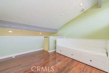 https://media.crmls.org/medias/ccf6b69e-868b-4193-90a0-c3cf50f9c89b.jpg?preset=X-Large