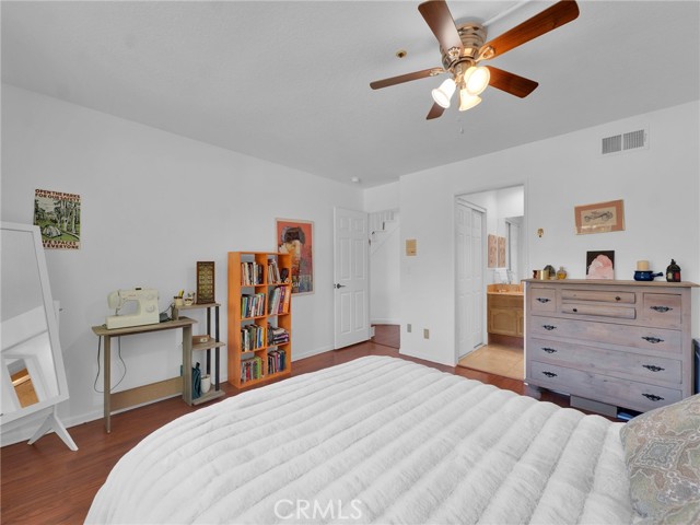 Detail Gallery Image 16 of 43 For 24527 Indian Hill Ln, West Hills,  CA 91307 - 5 Beds | 3 Baths
