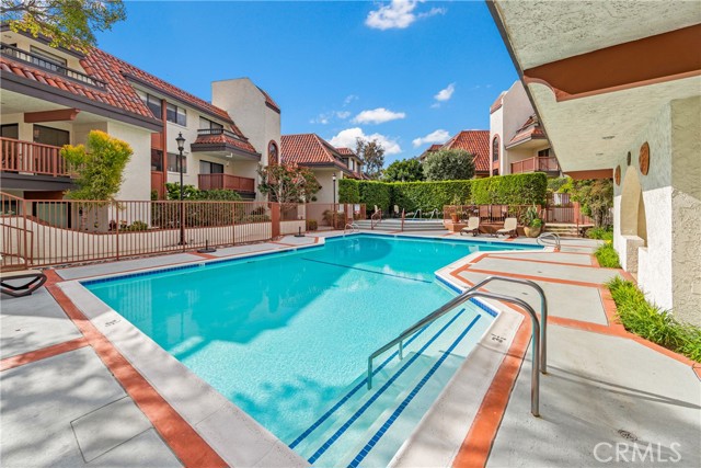 6222 Riviera Circle, Long Beach CA: https://media.crmls.org/medias/ccf7cbdf-0f5d-417a-ad3f-e8e834651bea.jpg
