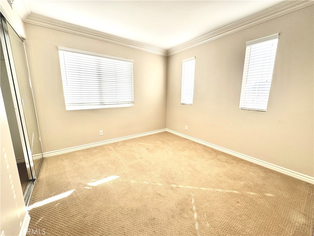 MLS #OC25216386 image #20