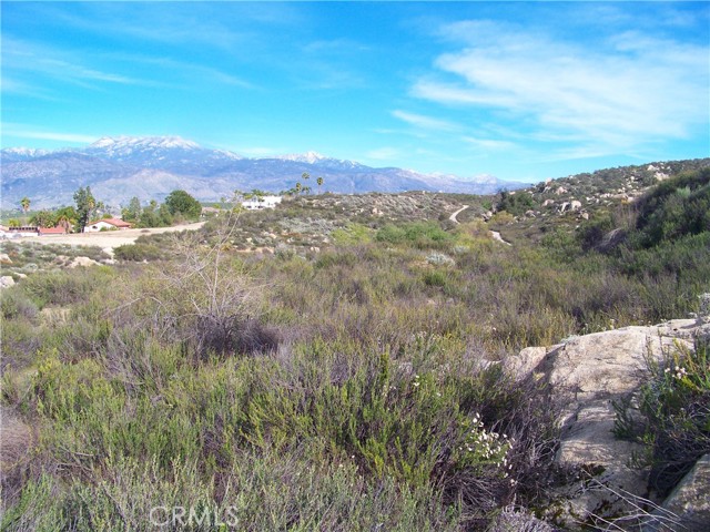 42540 Brix, Hemet CA: https://media.crmls.org/medias/ccf80d79-3457-409c-8b00-40639d73ca35.jpg