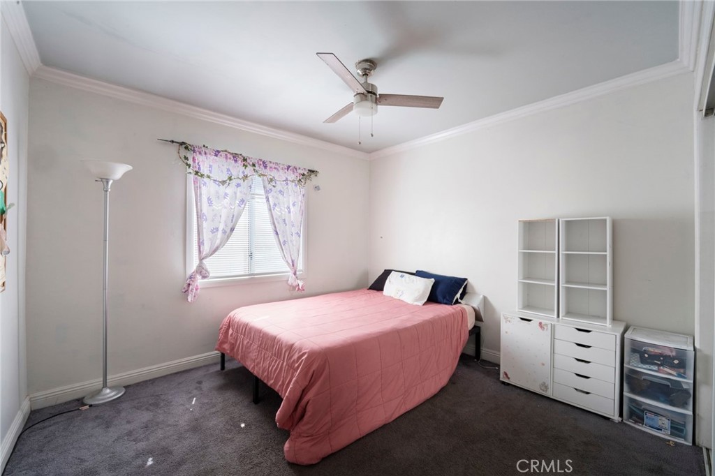 https://media.crmls.org/medias/ccf8628c-6032-479c-ab0d-9c51aca6b753.jpg?preset=X-Large