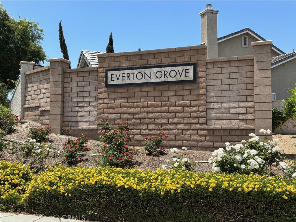 MLS #OC25175723 img 2