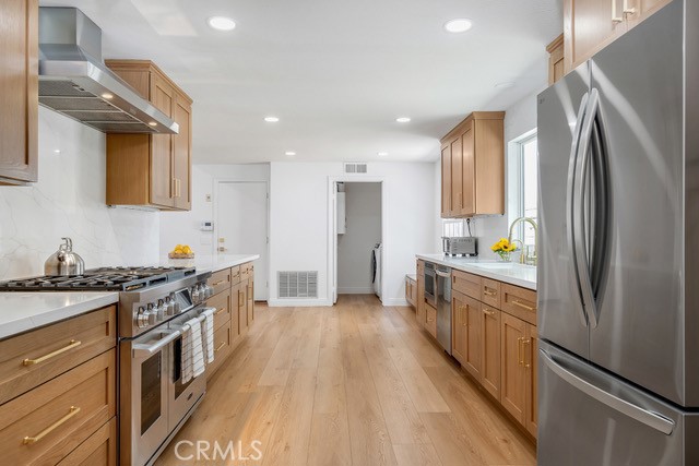 Detail Gallery Image 9 of 24 For 23024 Park Veneto, Calabasas,  CA 91302 - 4 Beds | 2/1 Baths